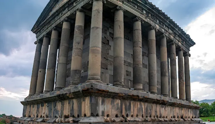 جاذبههای دیدنی ایروان در تور ارمنستان پاییز از میدان جمهوری تا کاسکاد